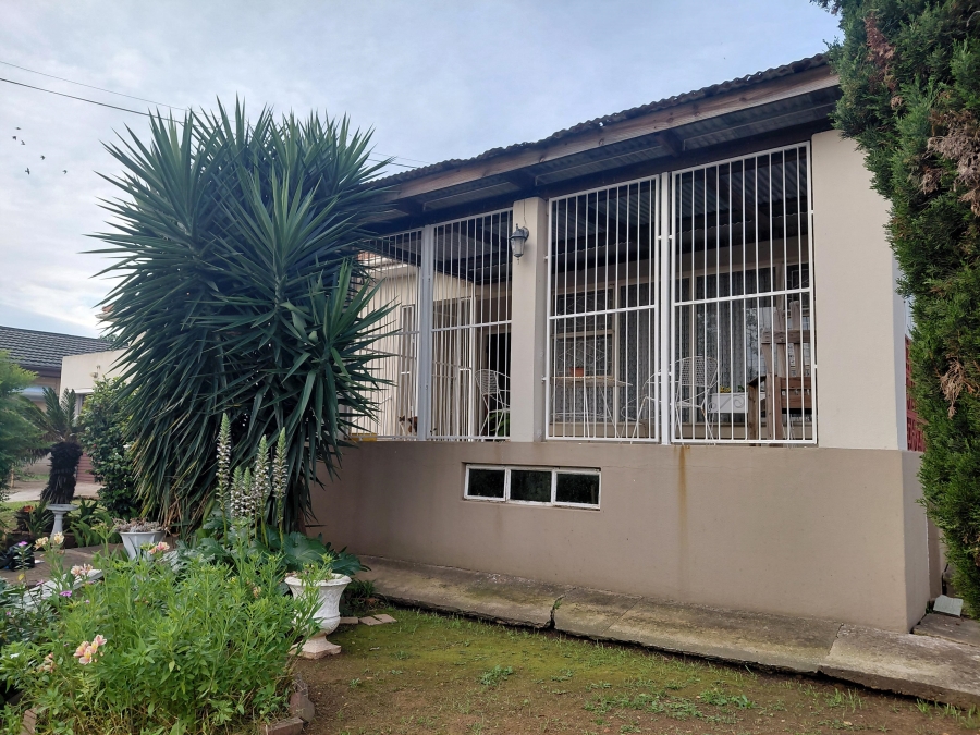 4 Bedroom Property for Sale in Van Riebeeck Hoogte Eastern Cape
